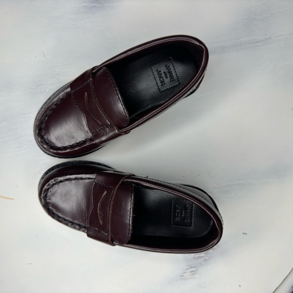 Brand new never worn shoes. - Picture 4 of 7